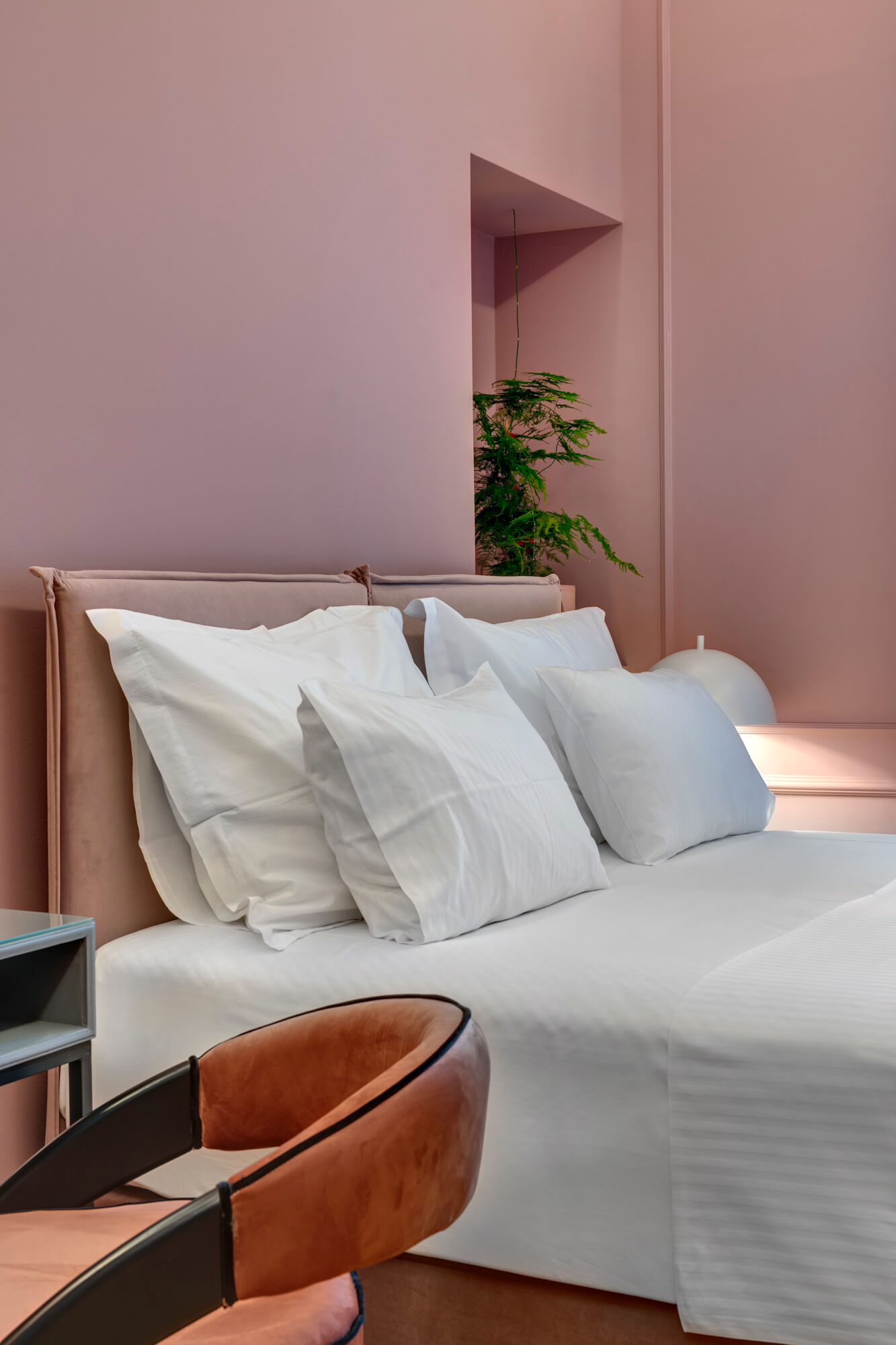 Rosa suite bedroom