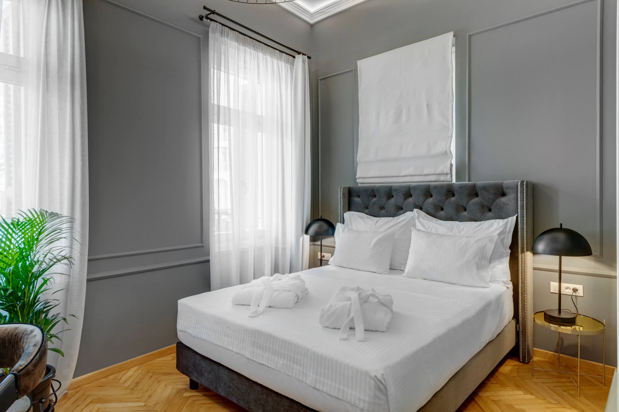 Grigio suite bedroom