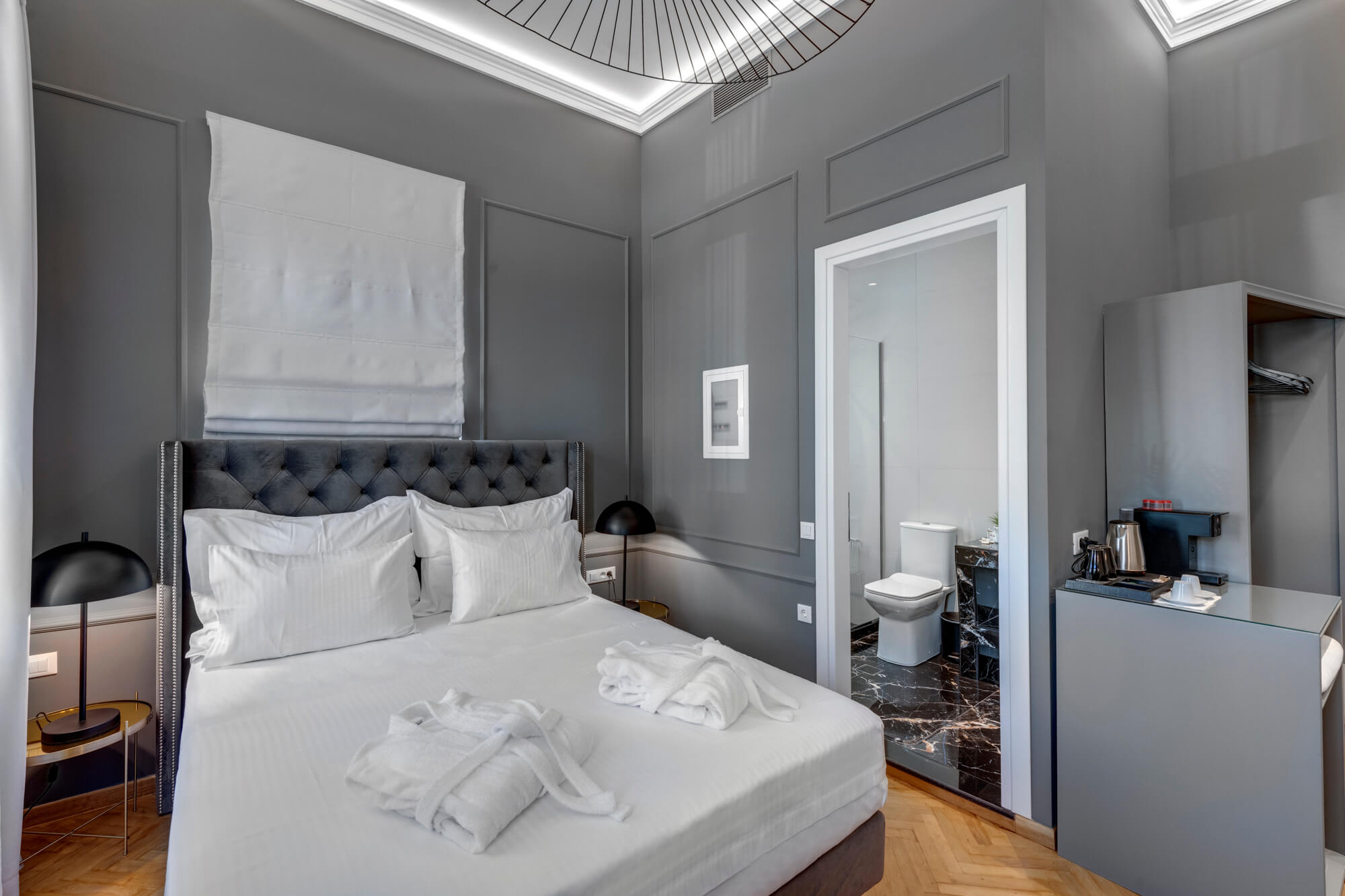 Grigio suite bedroom
