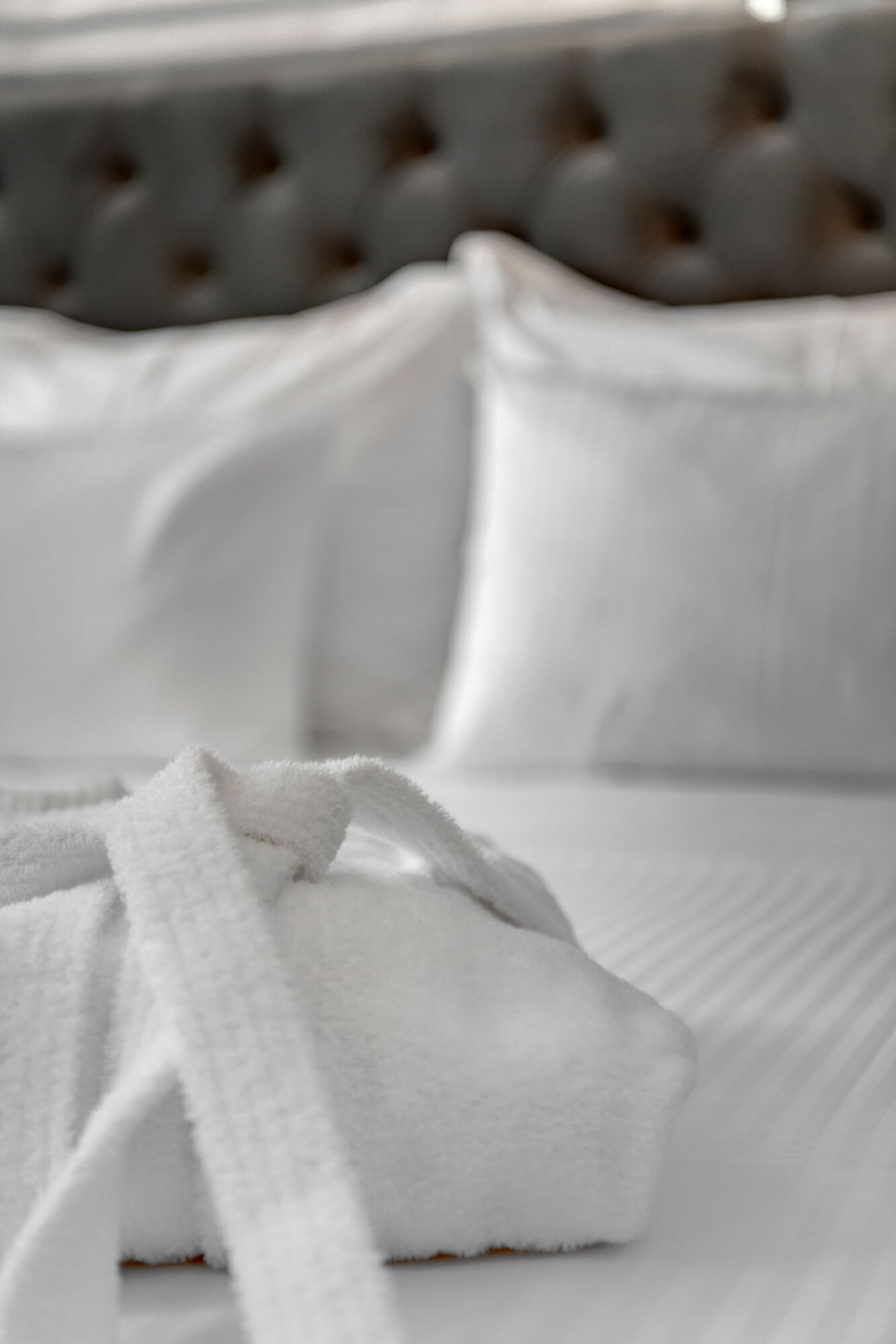 Grigio suite bedroom