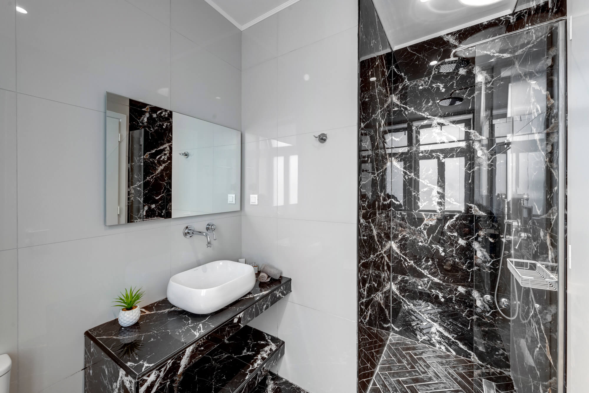 Blue suite bathroom